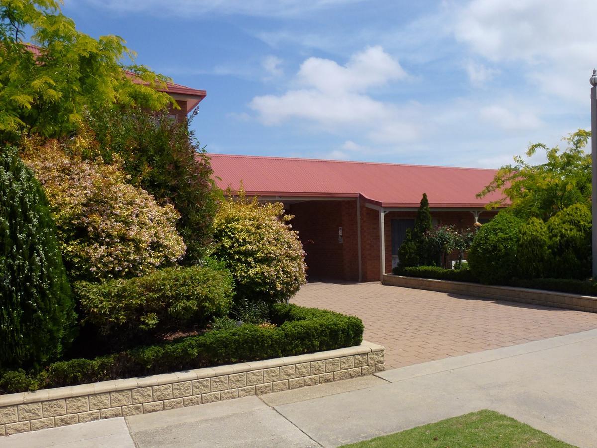 Colonial Motor Inn Bairnsdale Golden Chain Property Luaran gambar
