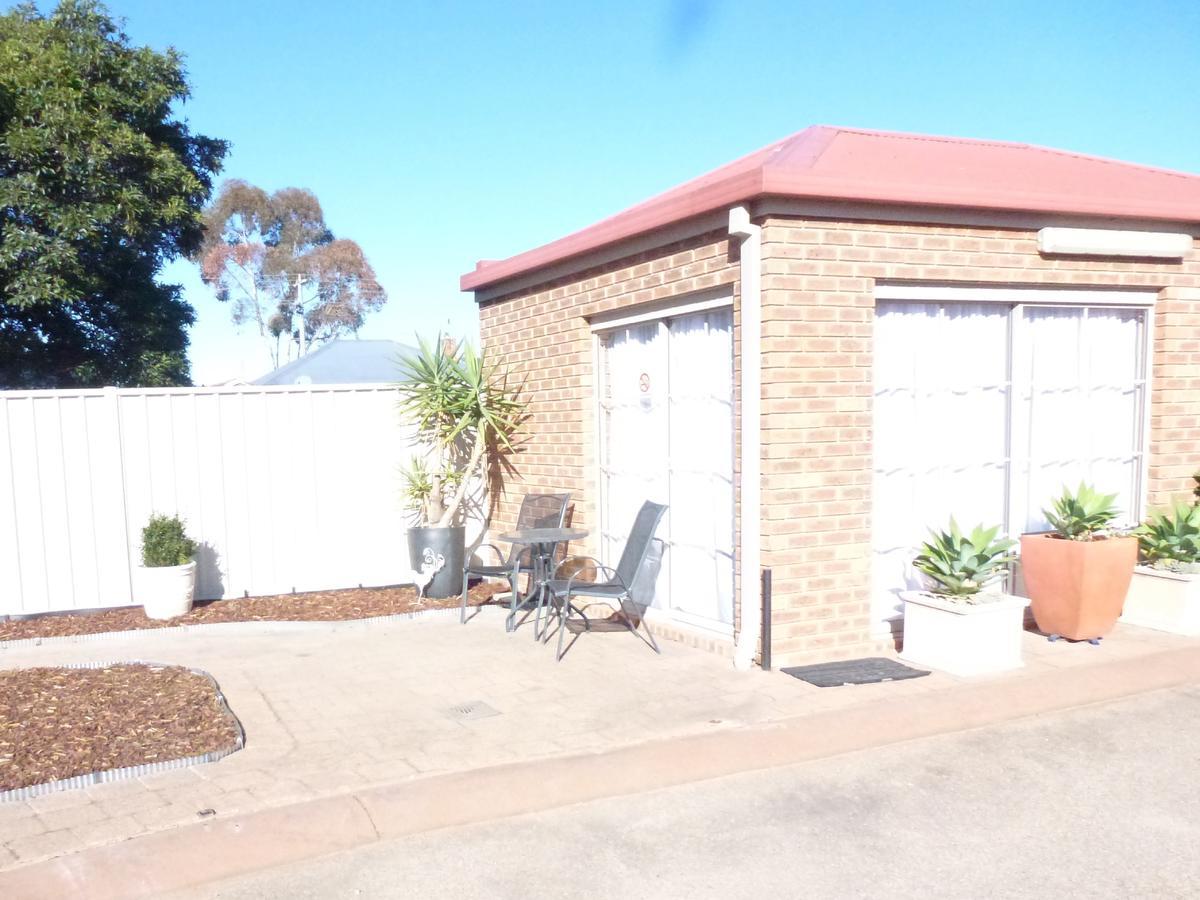Colonial Motor Inn Bairnsdale Golden Chain Property Luaran gambar
