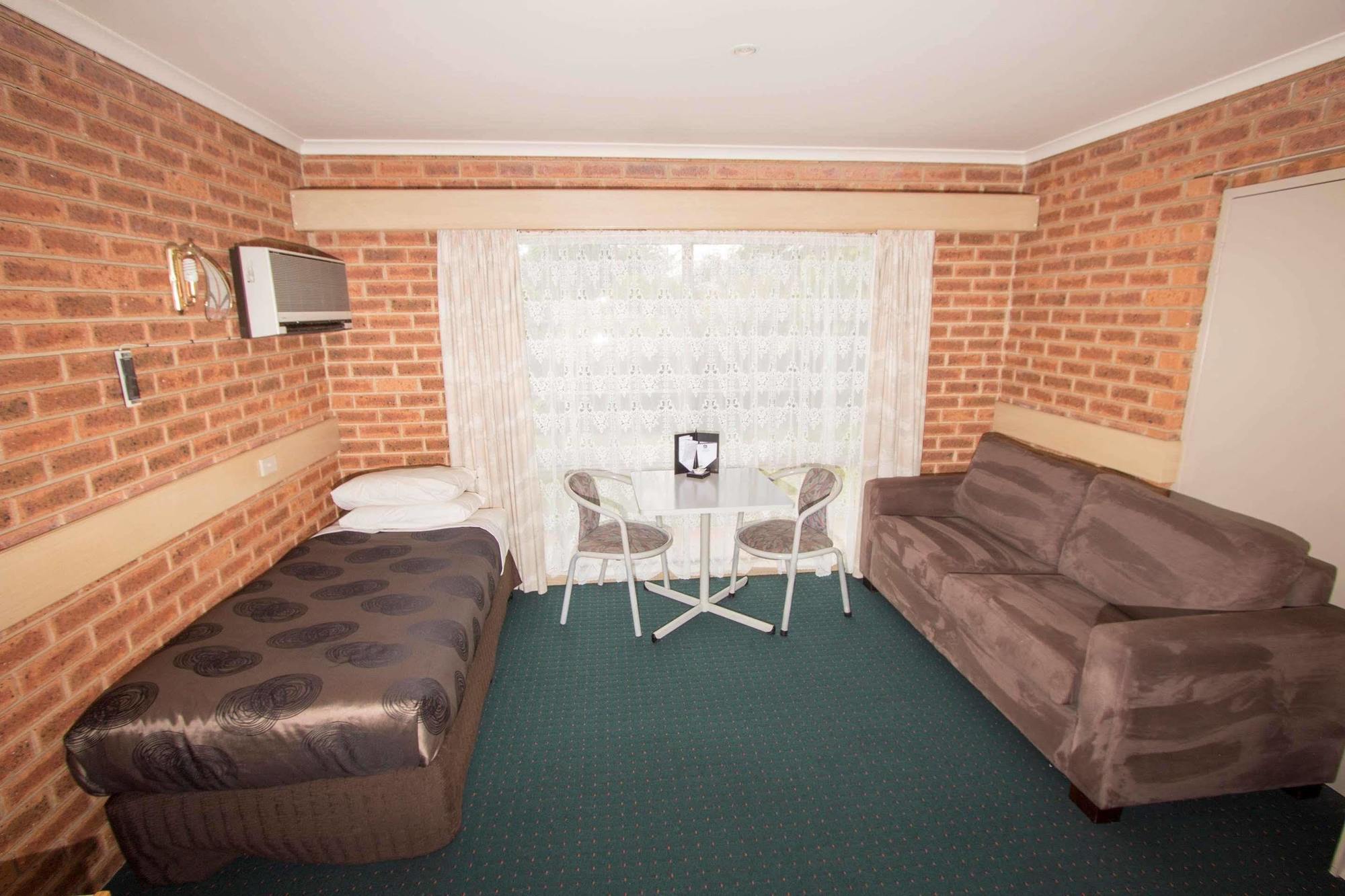 Colonial Motor Inn Bairnsdale Golden Chain Property Luaran gambar